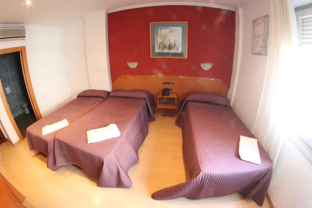 Hostal Cataluna Сарагоса Екстериор снимка