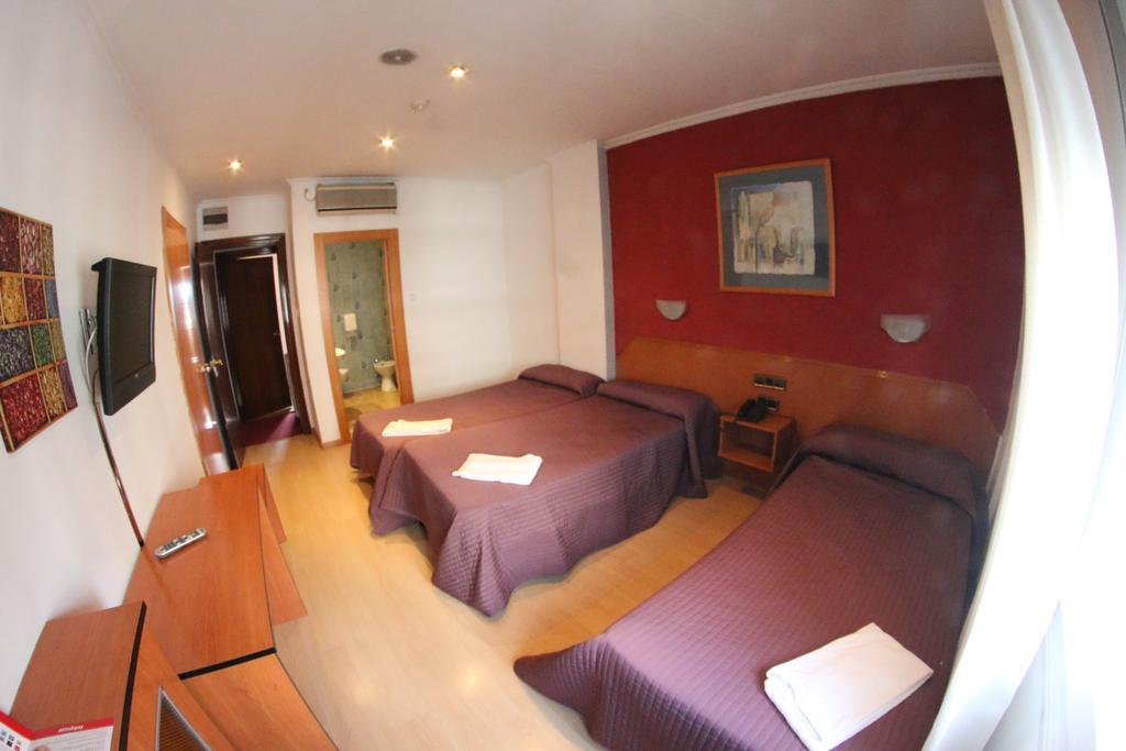 Hostal Cataluna Сарагоса Екстериор снимка